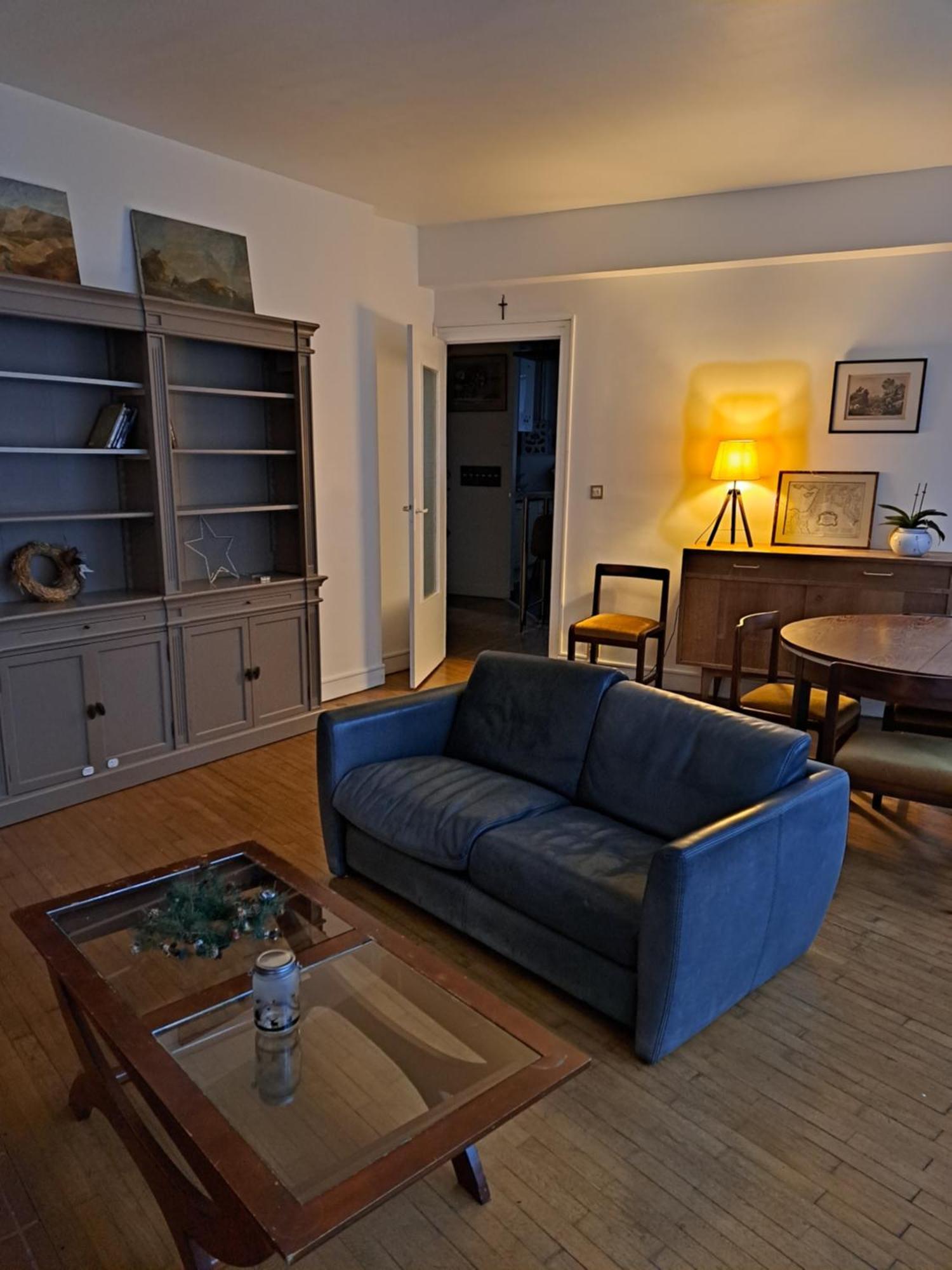 Charmant Appartement Au Pied Du Chateau Gien Exteriör bild