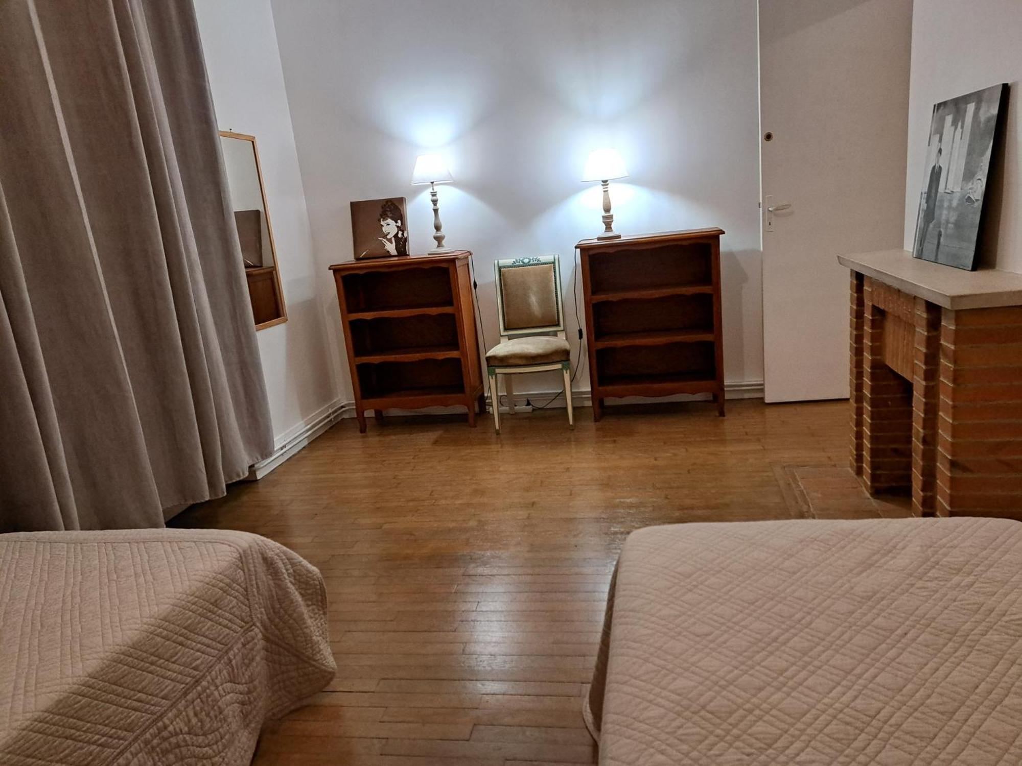 Charmant Appartement Au Pied Du Chateau Gien Rum bild